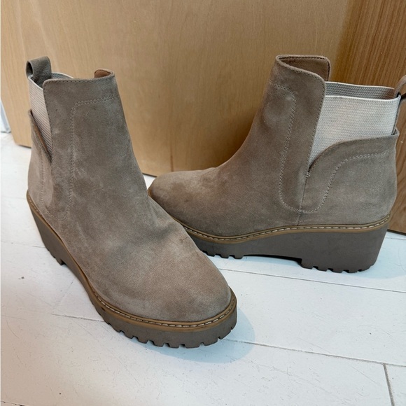 DV by Dolce Vita booties, only worn once. Select Item 3/$25. - Picture 5 of 11